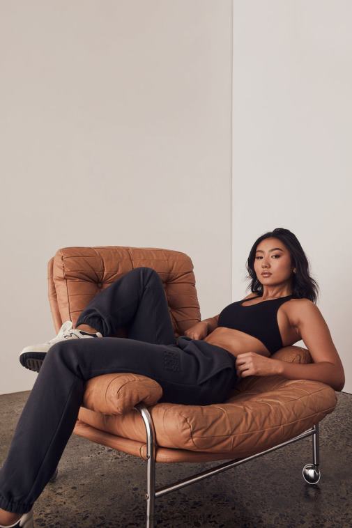 Meshki Charcoal Emery Embossed Fleeceback Joggers Clothing JN88N1479